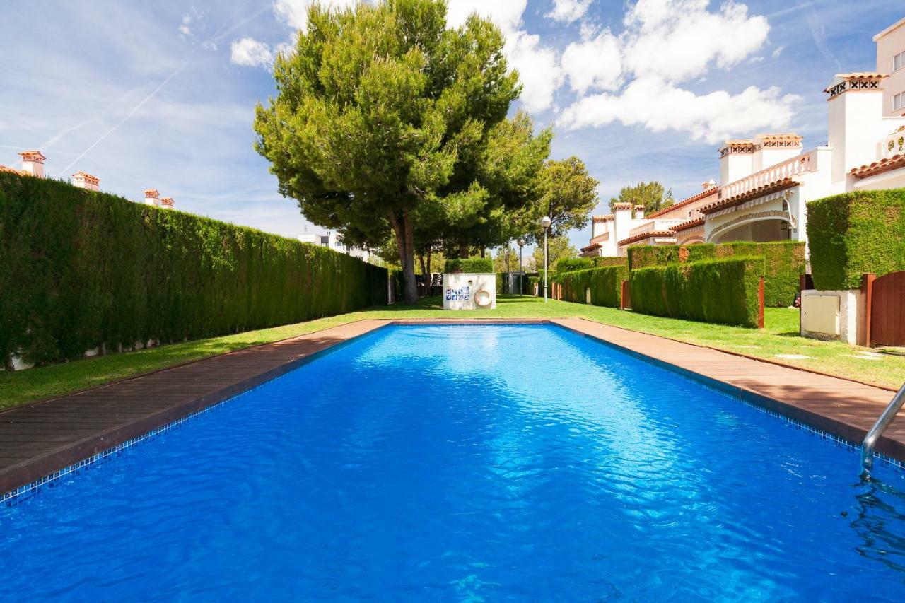Uhc Bosque II Family Complex Villa Hospitalet De L'Infant Exterior photo